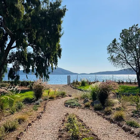 Little House On The Sea *